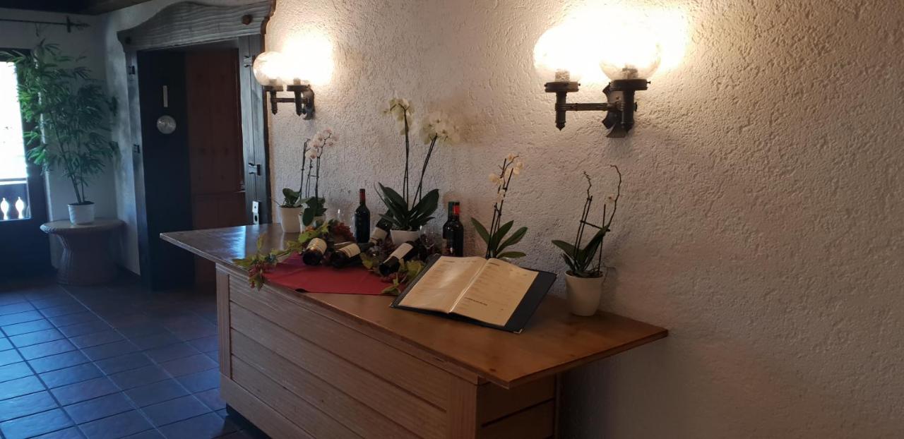 Ibach Schwarzwaldgasthof Hotel Hirschen מראה חיצוני תמונה