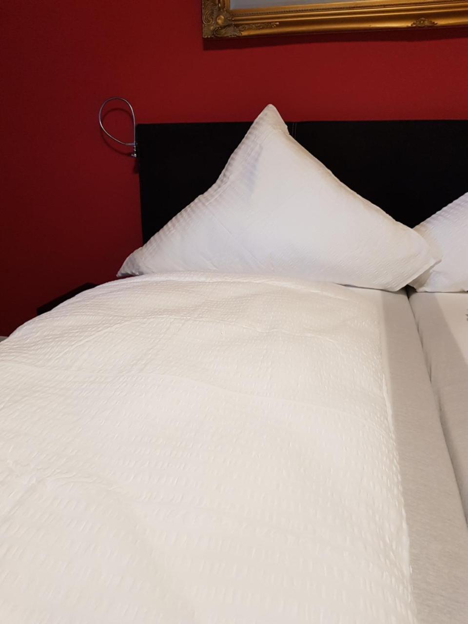 Ibach Schwarzwaldgasthof Hotel Hirschen מראה חיצוני תמונה